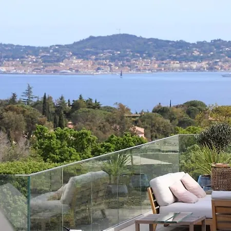 Grimaud Villa